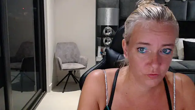 Wendysexyx online show from January 14, 2026, 10:30 am