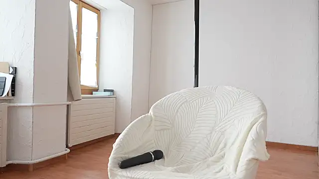 missdaisydiamond777 online show from January 6, 2026, 9:35 am