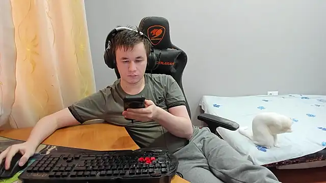 iliaskrislove online show from January 6, 2026, 11:14 am