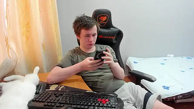 iliaskrislove online show from January 17, 2026, 5:44 am