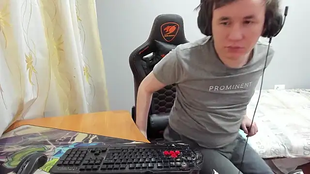 iliaskrislove online show from February 16, 2026, 11:35 pm