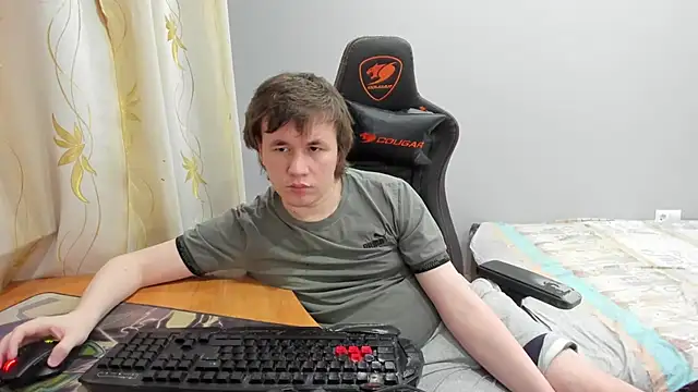 iliaskrislove online show from March 26, 2026, 8:07 pm