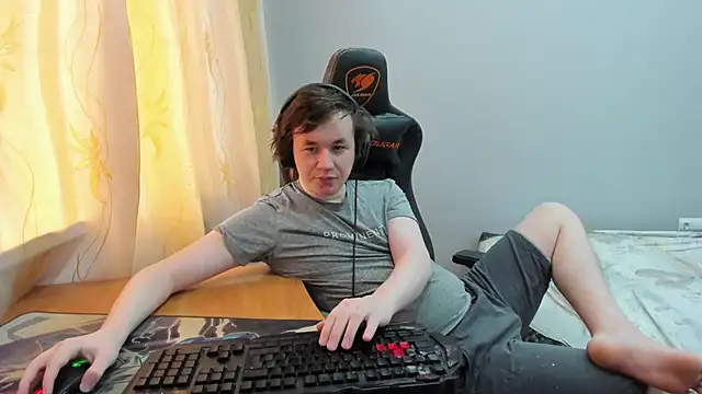 iliaskrislove online show from April 11, 2026, 11:58 am