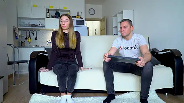 Snapshot of littlesweettifany chatting on October 29, 2025, 10:47 am littlesweettifany online show from October 29, 2025, 10:47 am