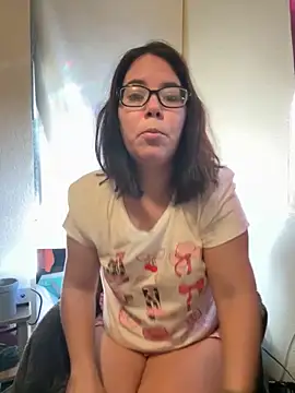 FreakNastyLacie online show from October 5, 2025, 1:24 pm