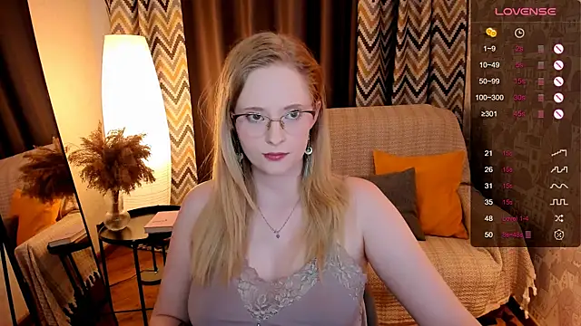 Aemilia  online show from October 9, 2025, 8:48 am