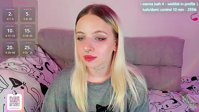 Snapshot of Alice_Halle chatting on March 10, 2025, 6:56 pm Alice Halle online show from March 10, 2025, 6:56 pm