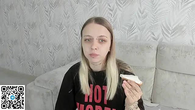Alice Halle online show from May 31, 2026, 7:47 am