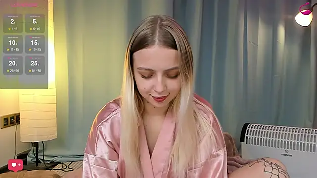 Snapshot of Alice_Halle chatting on September 29, 2025, 7:48 am Alice Halle online show from September 29, 2025, 7:48 am