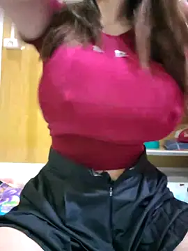 Snapshot of Dary_girl12 chatting on February 22, 2025, 1:22 am Dary girl12 online show from February 22, 2025, 1:22 am