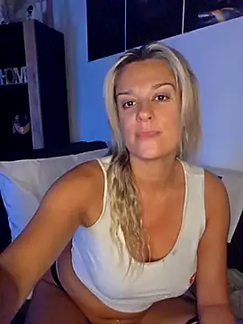 SpicyVicky online show from September 30, 2025, 5:35 am