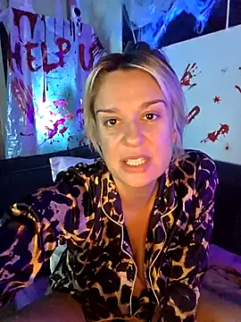 SpicyVicky online show from October 19, 2025, 5:10 am