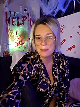 SpicyVicky online show from October 24, 2025, 5:17 am