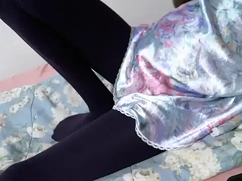 luckieey online show from December 2, 2025, 8:10 pm