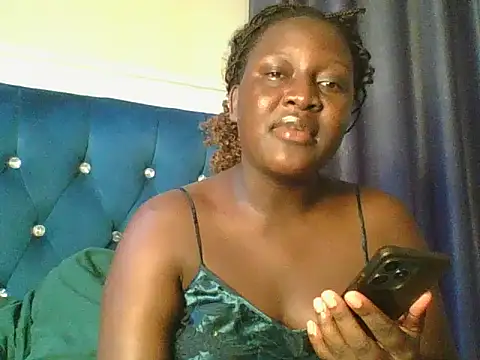 Snapshot of Heavy_ass chatting on June 1, 2026, 9:42 am Heavy ass online show from June 1, 2026, 9:42 am