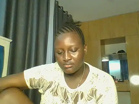 Snapshot of Heavy_ass chatting on June 14, 2026, 3:02 pm Heavy ass online show from June 14, 2026, 3:02 pm