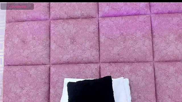 Snapshot of MiaTorres-1 chatting on February 28, 2025, 10:50 pm MiaTorres-1 online show from February 28, 2025, 10:50 pm