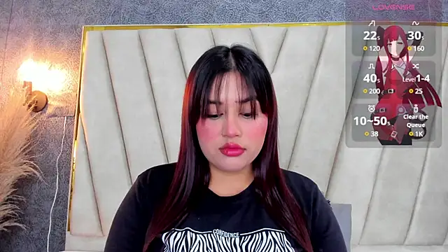 Snapshot of MiaTorres-1 chatting on January 23, 2025, 12:04 am MiaTorres-1 online show from January 23, 2025, 12:04 am