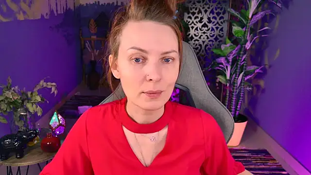 VandaRossi online show from November 14, 2025, 9:57 am