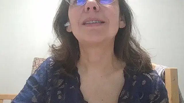 Snapshot of HollyJewel chatting on March 23, 2026, 5:13 pm HollyJewel online show from March 23, 2026, 5:13 pm