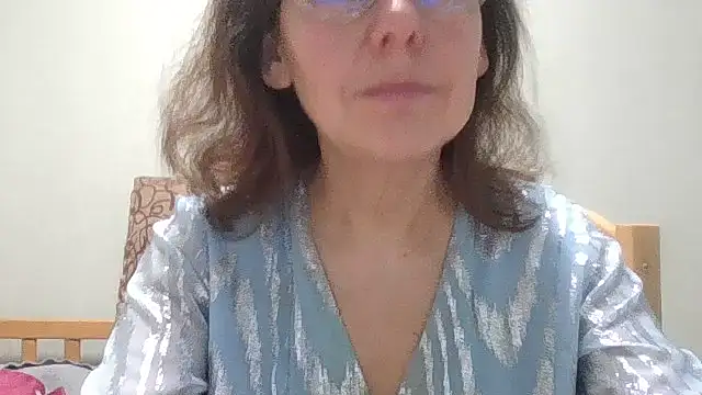 Snapshot of HollyJewel chatting on March 31, 2026, 4:09 pm HollyJewel online show from March 31, 2026, 4:09 pm