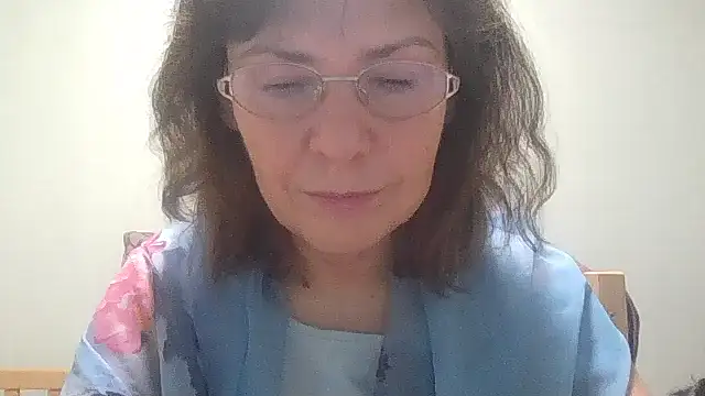 HollyJewel online show from November 11, 2025, 6:58 pm