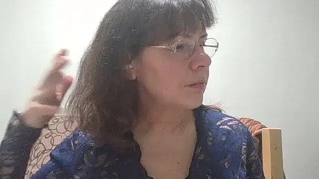 Snapshot of HollyJewel chatting on March 14, 2026, 6:58 pm HollyJewel online show from March 14, 2026, 6:58 pm