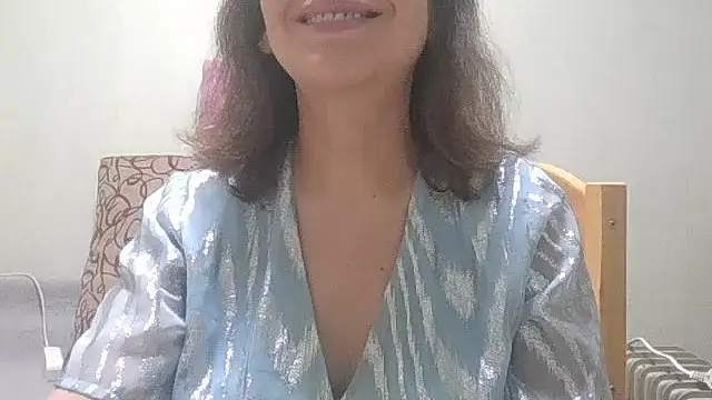 Snapshot of HollyJewel chatting on March 19, 2026, 5:02 pm HollyJewel online show from March 19, 2026, 5:02 pm