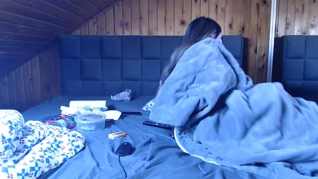 BoeseMoni1998 online show from March 21, 2025, 10:39 am