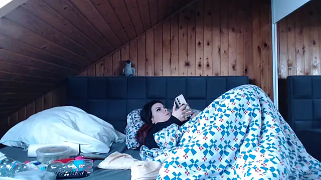 BoeseMoni1998 online show from September 18, 2025, 8:17 am