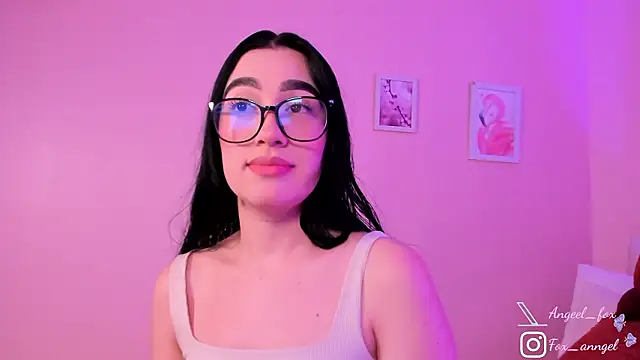 Snapshot of angeel_fox chatting on March 27, 2026, 4:10 am angeel fox online show from March 27, 2026, 4:10 am