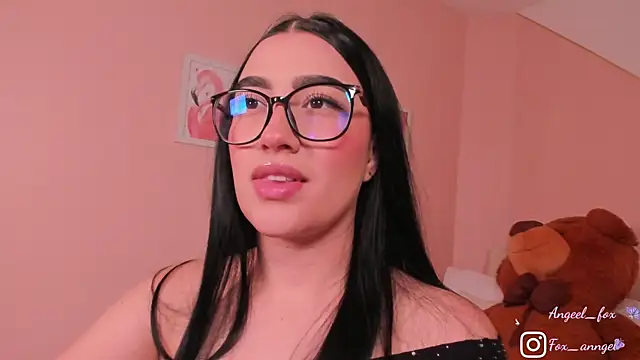 angeel fox online show from November 11, 2025, 2:28 am