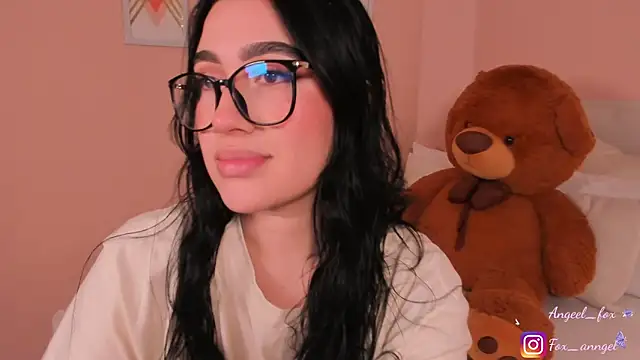 Snapshot of angeel_fox chatting on January 16, 2026, 2:26 am angeel fox online show from January 16, 2026, 2:26 am