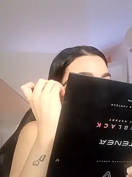 Snapshot of angeel_fox chatting on March 22, 2026, 9:27 pm angeel fox online show from March 22, 2026, 9:27 pm