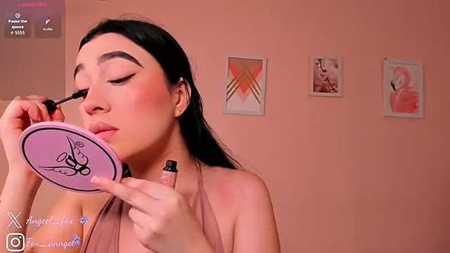 Snapshot of angeel_fox chatting on March 6, 2026, 3:45 am angeel fox online show from March 6, 2026, 3:45 am