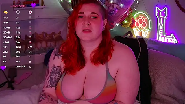 Snapshot of opalreigning chatting on March 22, 2026, 9:00 am opalreigning online show from March 22, 2026, 9:00 am