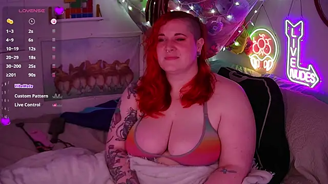 Snapshot of opalreigning chatting on March 20, 2026, 8:59 am opalreigning online show from March 20, 2026, 8:59 am