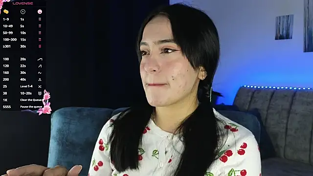 Snapshot of ZaraDames_ chatting on November 9, 2025, 3:10 am ZaraDames online show from November 9, 2025, 3:10 am