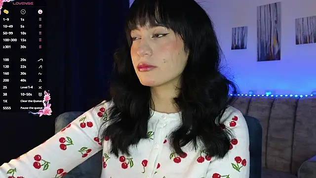 Snapshot of ZaraDames_ chatting on September 20, 2025, 2:05 am ZaraDames online show from September 20, 2025, 2:05 am