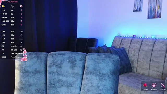 Snapshot of ZaraDames_ chatting on September 21, 2025, 2:28 am ZaraDames online show from September 21, 2025, 2:28 am