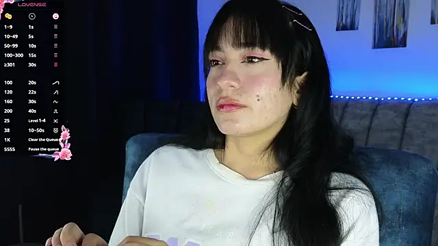 Snapshot of ZaraDames_ chatting on October 11, 2025, 2:34 am ZaraDames online show from October 11, 2025, 2:34 am