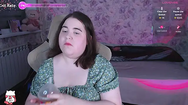 Snapshot of Estelle_Hicks chatting on May 16, 2026, 7:02 pm Estelle Hicks online show from May 16, 2026, 7:02 pm