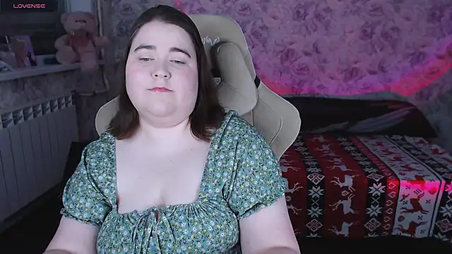 Snapshot of Estelle_Hicks chatting on March 14, 2026, 6:36 pm Estelle Hicks online show from March 14, 2026, 6:36 pm
