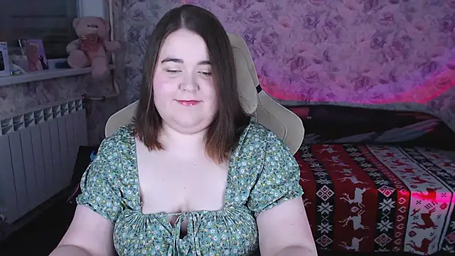Snapshot of Estelle_Hicks chatting on March 18, 2026, 6:42 pm Estelle Hicks online show from March 18, 2026, 6:42 pm