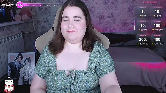 Snapshot of Estelle_Hicks chatting on June 21, 2026, 7:41 pm Estelle Hicks online show from June 21, 2026, 7:41 pm