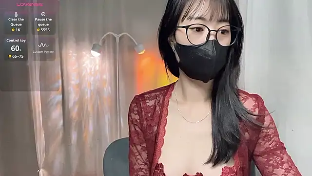 Snapshot of _minji_bae chatting on January 16, 2026, 6:12 pm minji bae online show from January 16, 2026, 6:12 pm