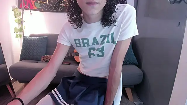 Snapshot of Danni_boy chatting on December 15, 2024, 11:31 pm Danni boy online show from December 15, 2024, 11:31 pm