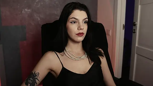 mistress  rochelle online show from March 2, 2025, 10:13 pm