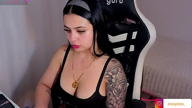 Snapshot of Victoryyy_ chatting on January 7, 2026, 10:15 pm Victoryyy online show from January 7, 2026, 10:15 pm