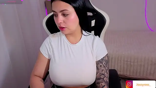 Snapshot of Victoryyy_ chatting on January 5, 2026, 7:06 pm Victoryyy online show from January 5, 2026, 7:06 pm